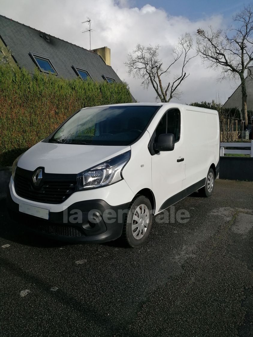 Siege avant gauche RENAULT TRAFIC 3 LONG PHASE 1 Diesel d'occasion