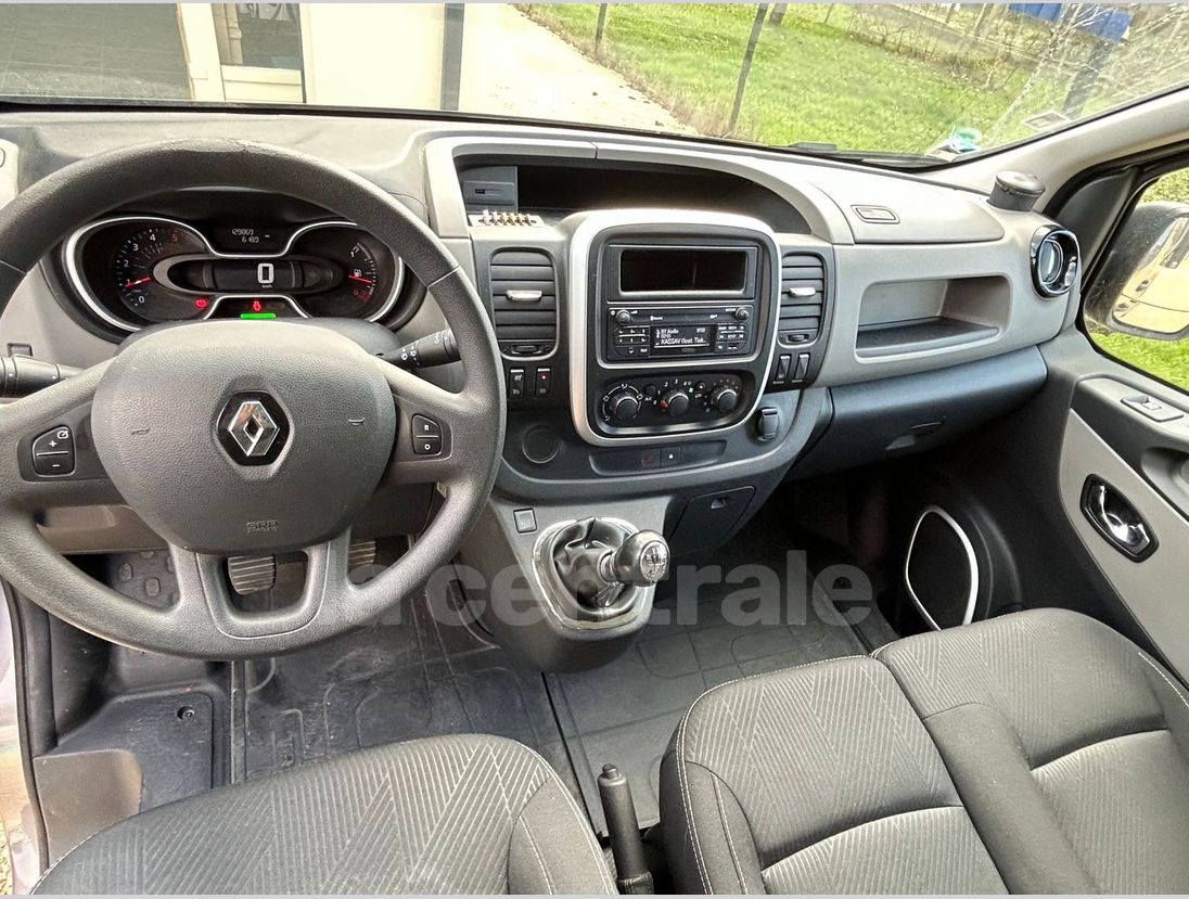 Annonce Renault trafic iii fourgon grand confort l2h1 1200 dci 125