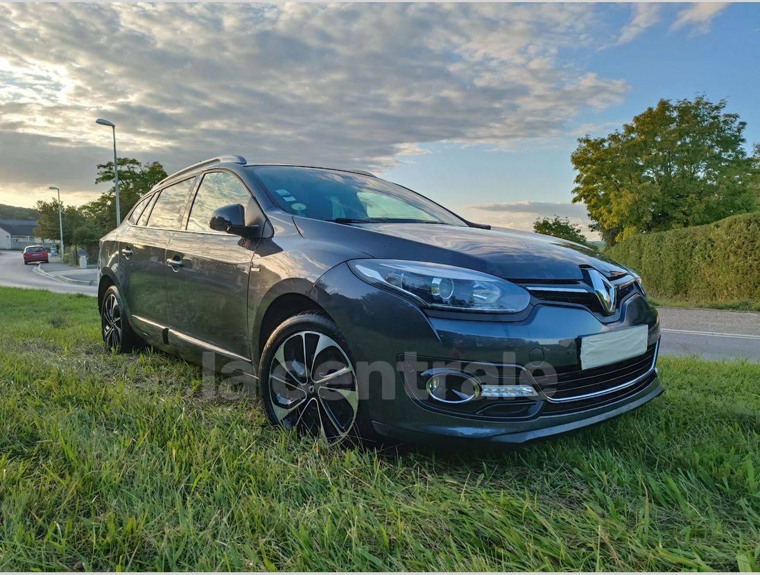 RENAULT MEGANE III BERLINE - MEGANE III DCI 110 ENERGY ECO2 BOSE EDITION E6