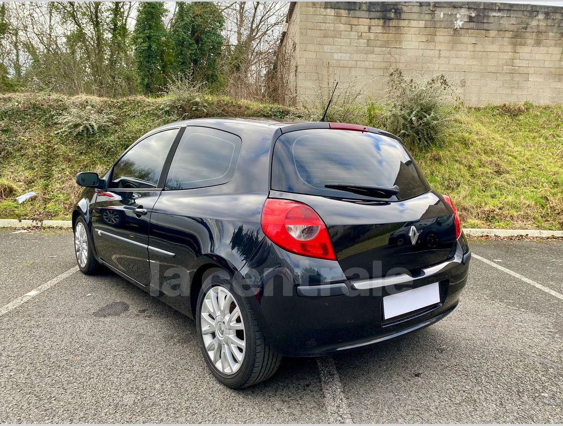 Citadine Renault Clio 3 à vendre Pologne Mogilno, JY36790