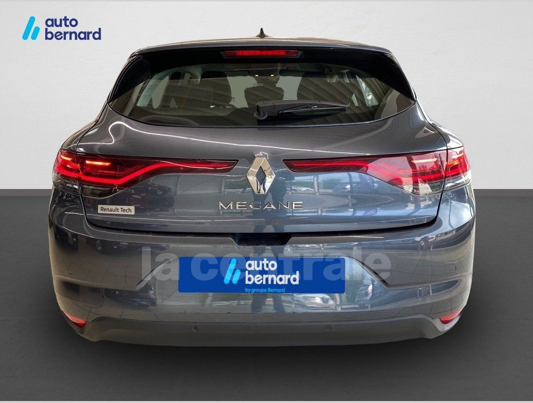 Comment installer des vitres teintées sur votre Renault Mégane 4