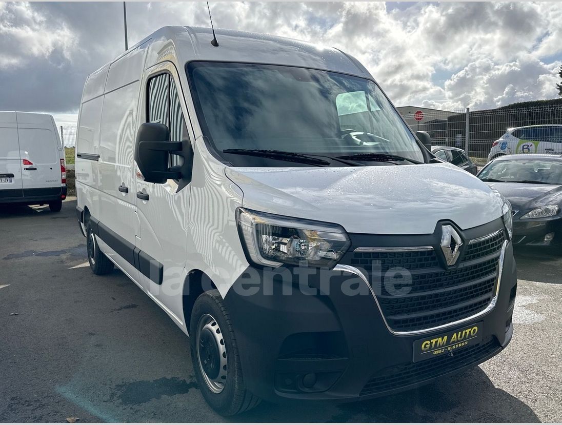 Annonce Renault master iii (2) fourgon traction f3300 l2h2 blue
