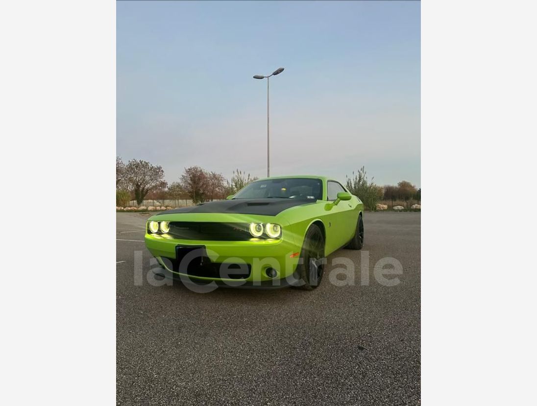 Dodge Challenger 2 