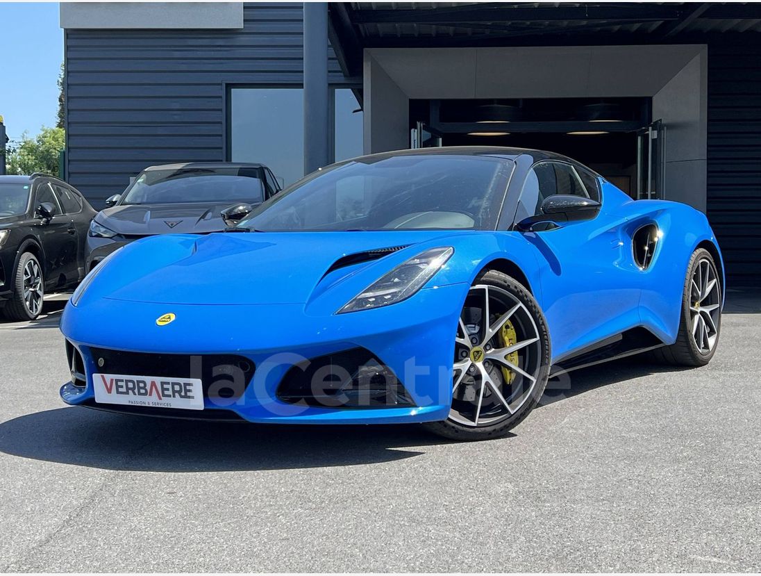 Lotus Emira 