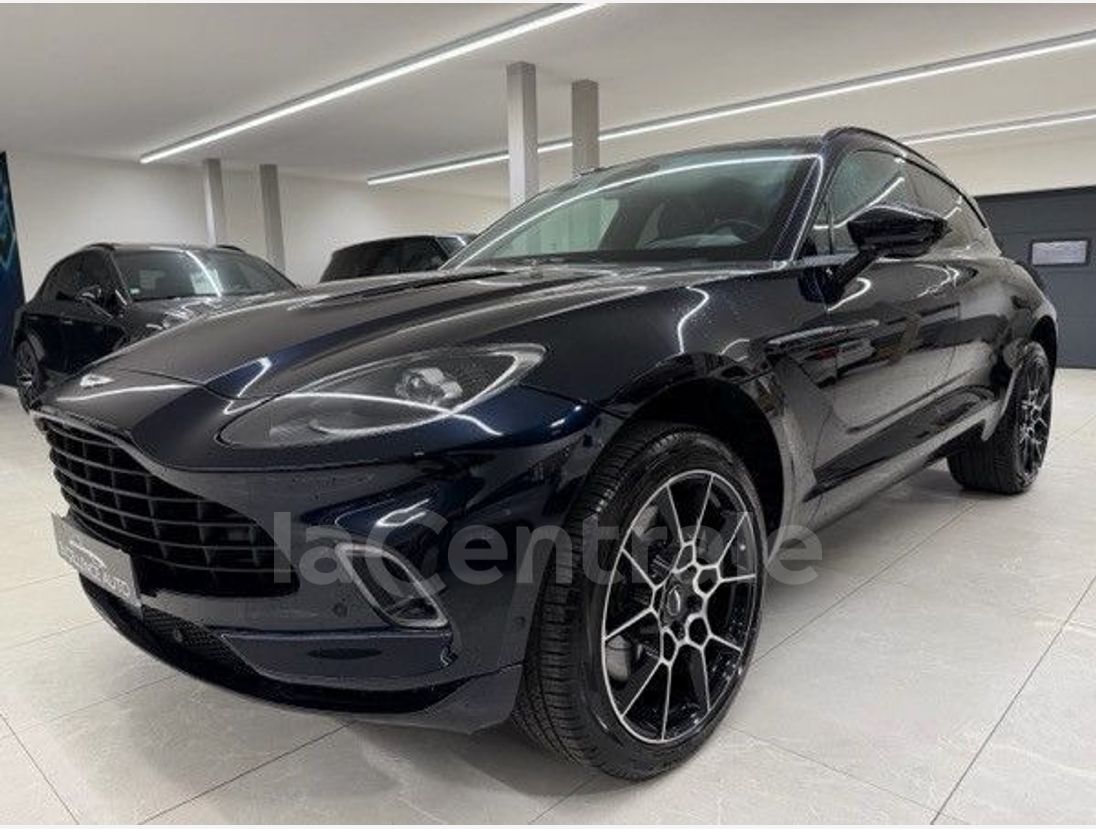 Aston Martin Dbx 
