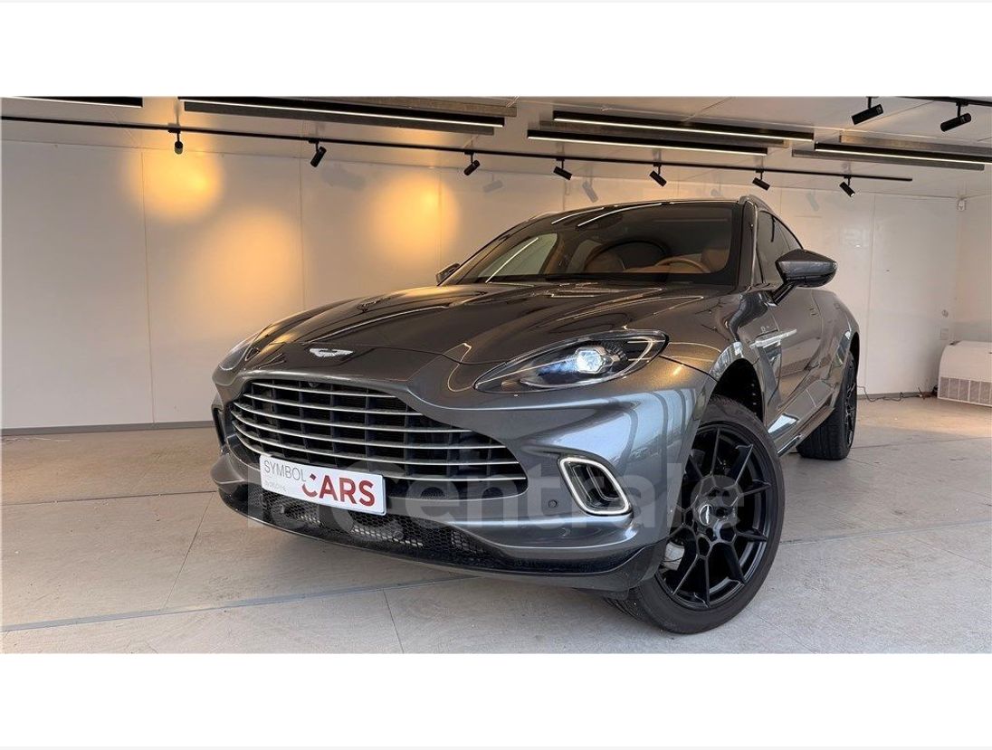 Aston Martin Dbx 