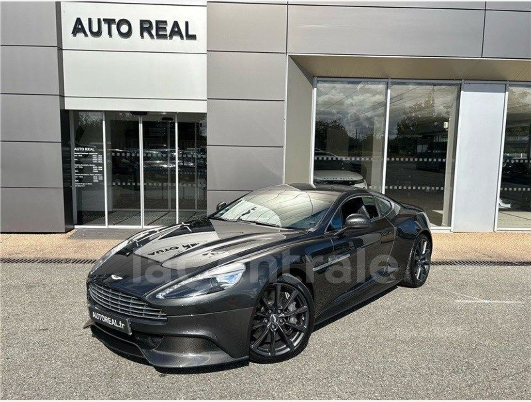 Aston Martin Vanquish 