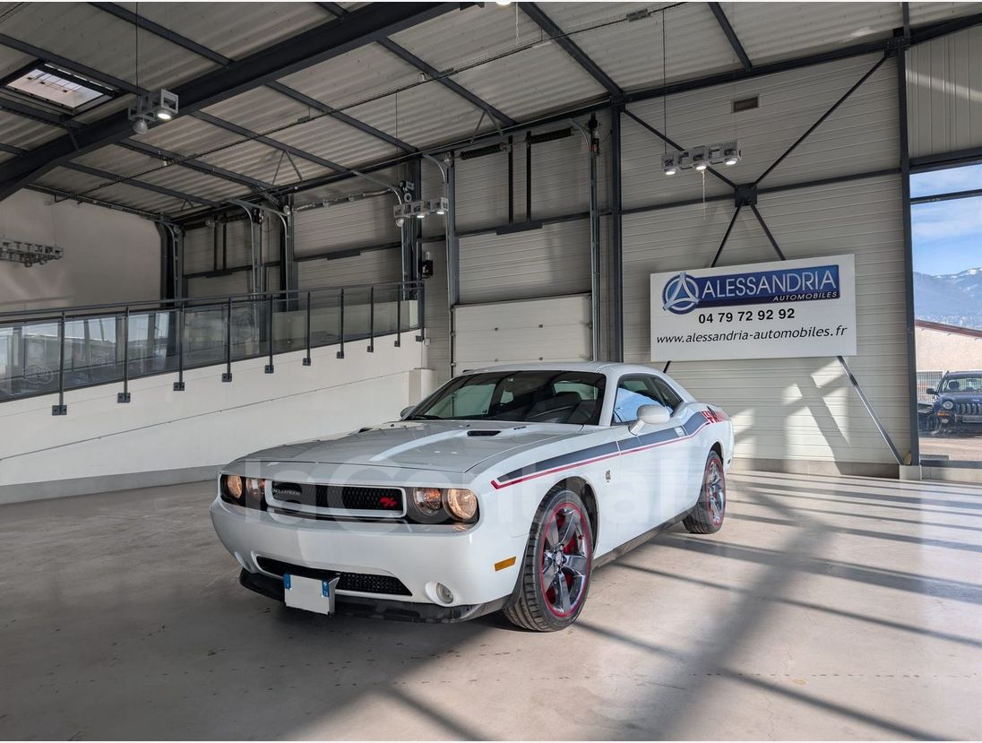 Dodge Challenger 2 