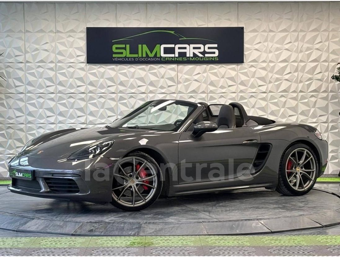 Porsche 718 Boxster 