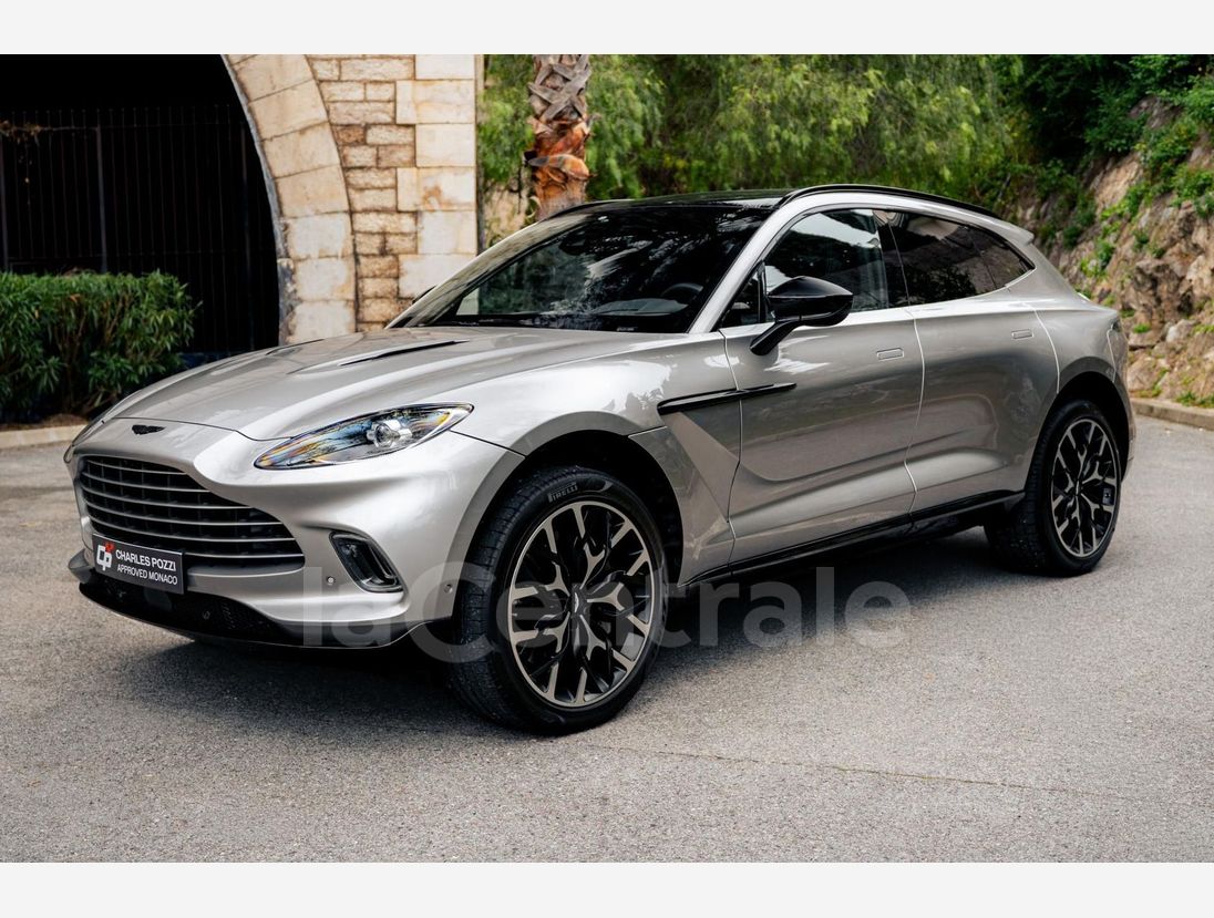Aston Martin Dbx 
