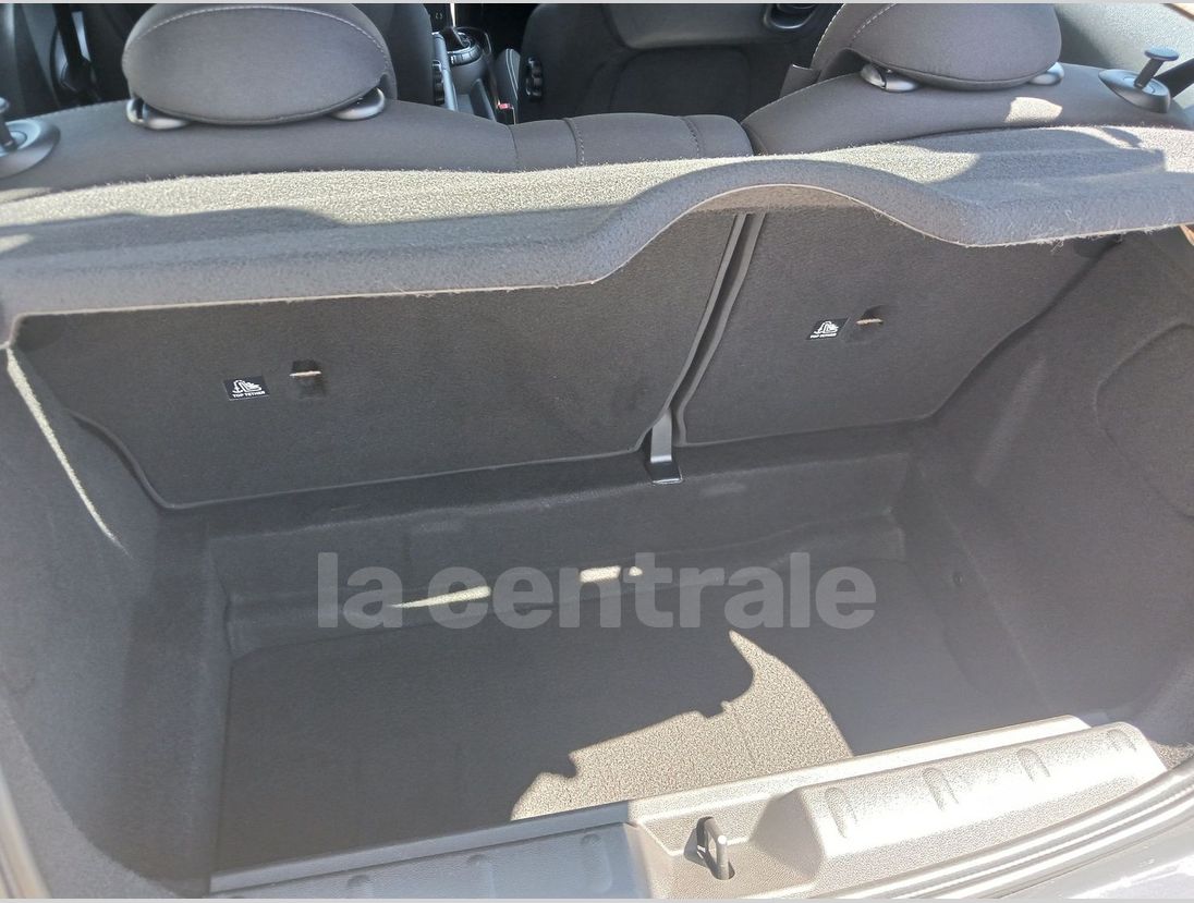 BIZZOO Tapis Coffre Tapis Coffre Voiture en Cuir sur Mesure pour