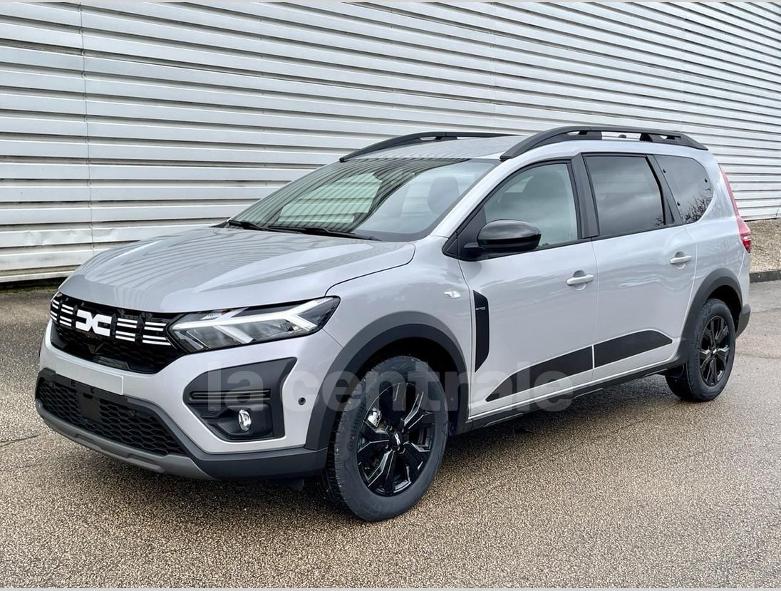 Essai - Dacia Jogger hybrid Extreme (2023) : le luxe accessible