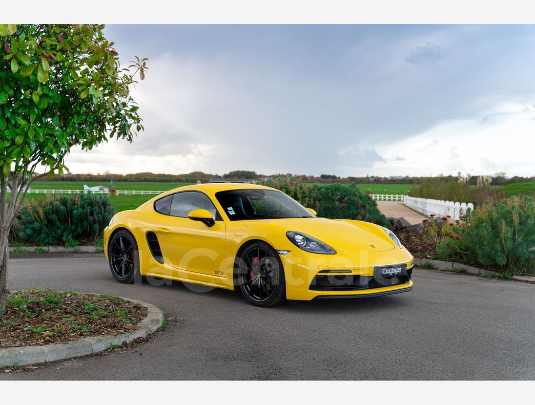 Porsche 718 Cayman 