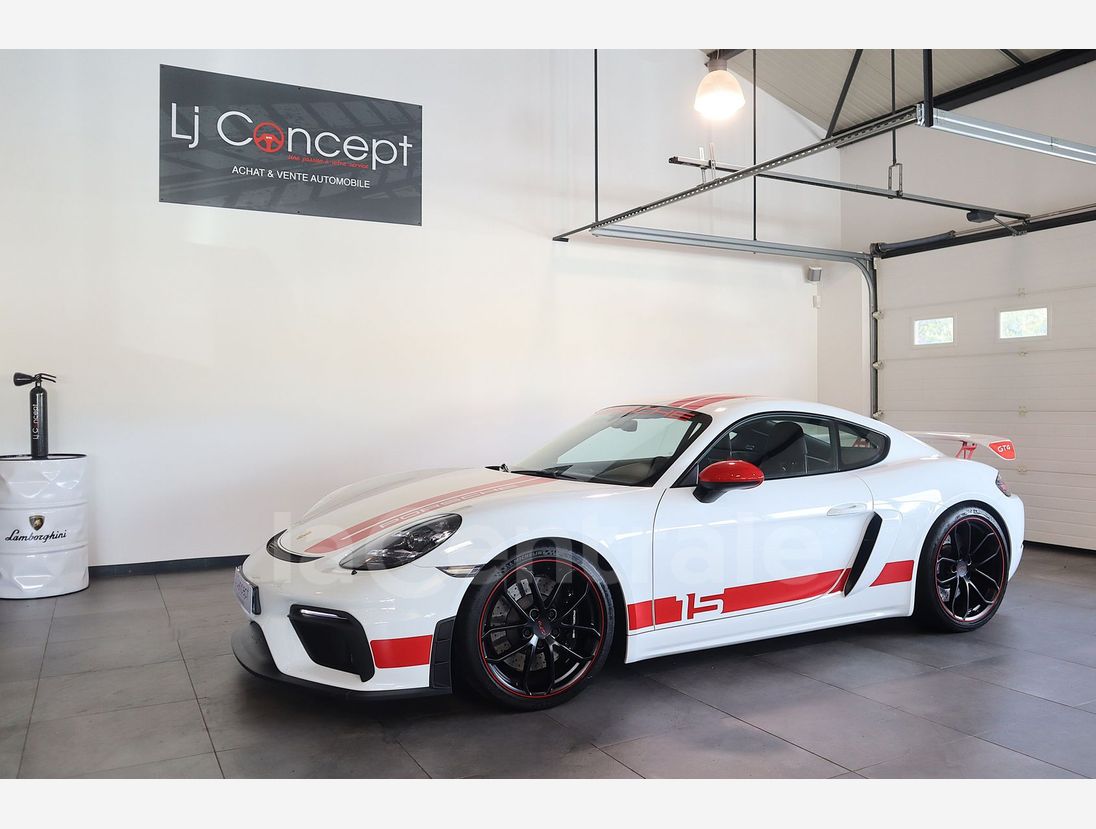 Porsche 718 Cayman 