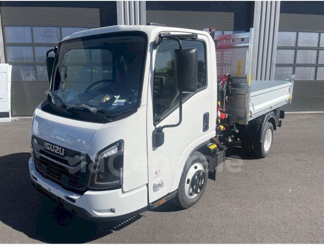 Isuzu M 27 