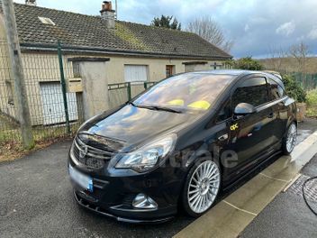 OPEL CORSA 4 OPC IV (2) 1.6 TURBO 192 OPC 3P