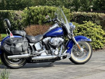 HARLEY DAVIDSON HERITAGE SOFTAIL CLASSIC 1450