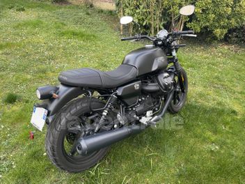 MOTO GUZZI V7 850 STONE