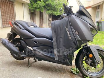 YAMAHA X-MAX 125