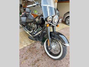 HARLEY DAVIDSON SCREAMIN EAGLE ELECTRA GLIDE 1800