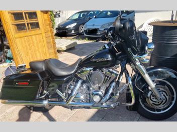 HARLEY DAVIDSON STREET GLIDE 1584 NOIR