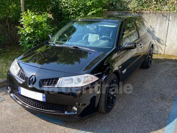 RENAULT MEGANE 2 RS II (2) 2.0 T 225 RS 3P