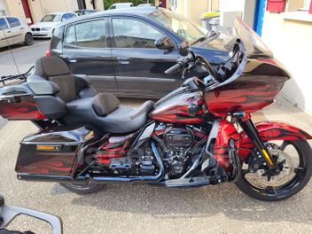 HARLEY DAVIDSON CVO ROAD GLIDE 1923