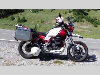 MOTO GUZZI V85 TT 850 TRAVEL