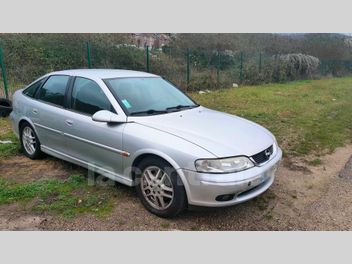 OPEL VECTRA 2 II 1.8 16S ELEGANCE 5P