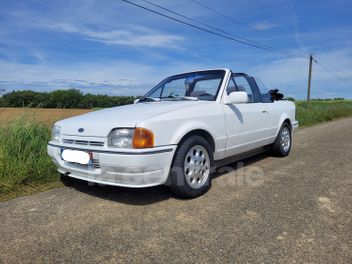 FORD ESCORT 5 CABRIOLET CABRIOLET 1.4 GHIA