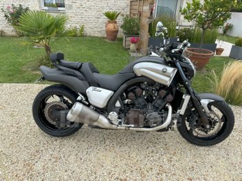 YAMAHA V-MAX 1700