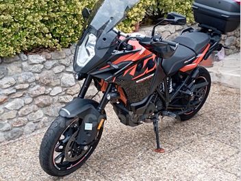 KTM ADVENTURE 1090 R