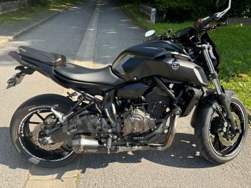 YAMAHA MT-07 700