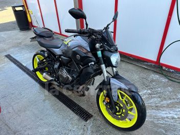 YAMAHA MT-07 690