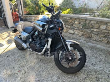 YAMAHA V-MAX 1700