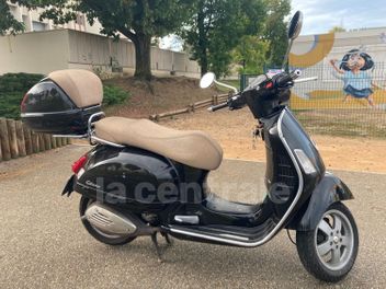 PIAGGIO VESPA 125 GTS