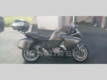 HONDA VFR 1200 F DCT