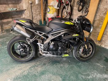 TRIUMPH SPEED TRIPLE 1050 RS