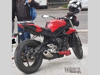 TRIUMPH STREET TRIPLE 660 S PERMIS A2