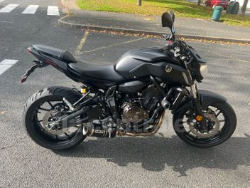 YAMAHA MT-07 690