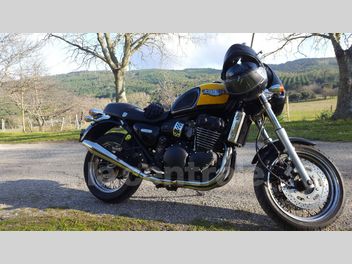 TRIUMPH THUNDERBIRD 900