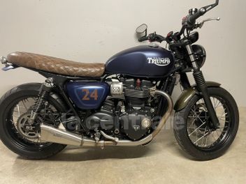 TRIUMPH STREET TWIN 900