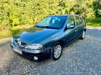 RENAULT MEGANE 1.4E