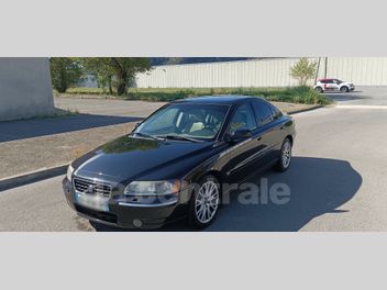 VOLVO S60 D5 SUMMUM GEARTRONIC