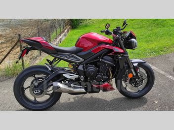 TRIUMPH STREET TRIPLE 765 RS