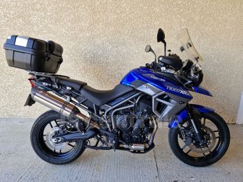 TRIUMPH TIGER 800