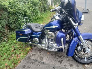 HARLEY DAVIDSON CVO ROAD GLIDE 1800