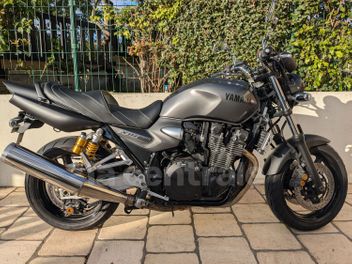 YAMAHA XJR 1300