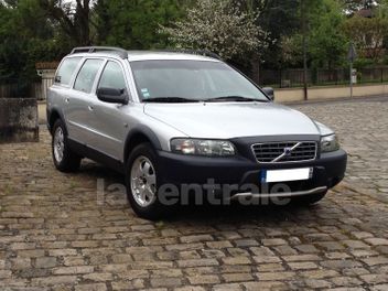 VOLVO XC70 D5 MOMENTUM