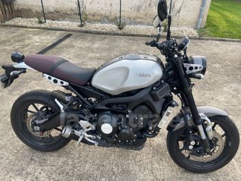 YAMAHA XSR 900